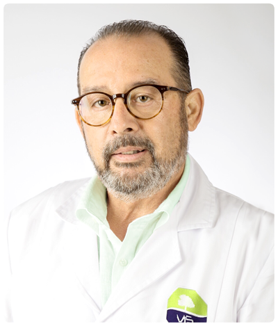 DR. JESUS CUADRADO BLANCO. Médico especialista en traumatología, cirugía ortopédica y traumatología.